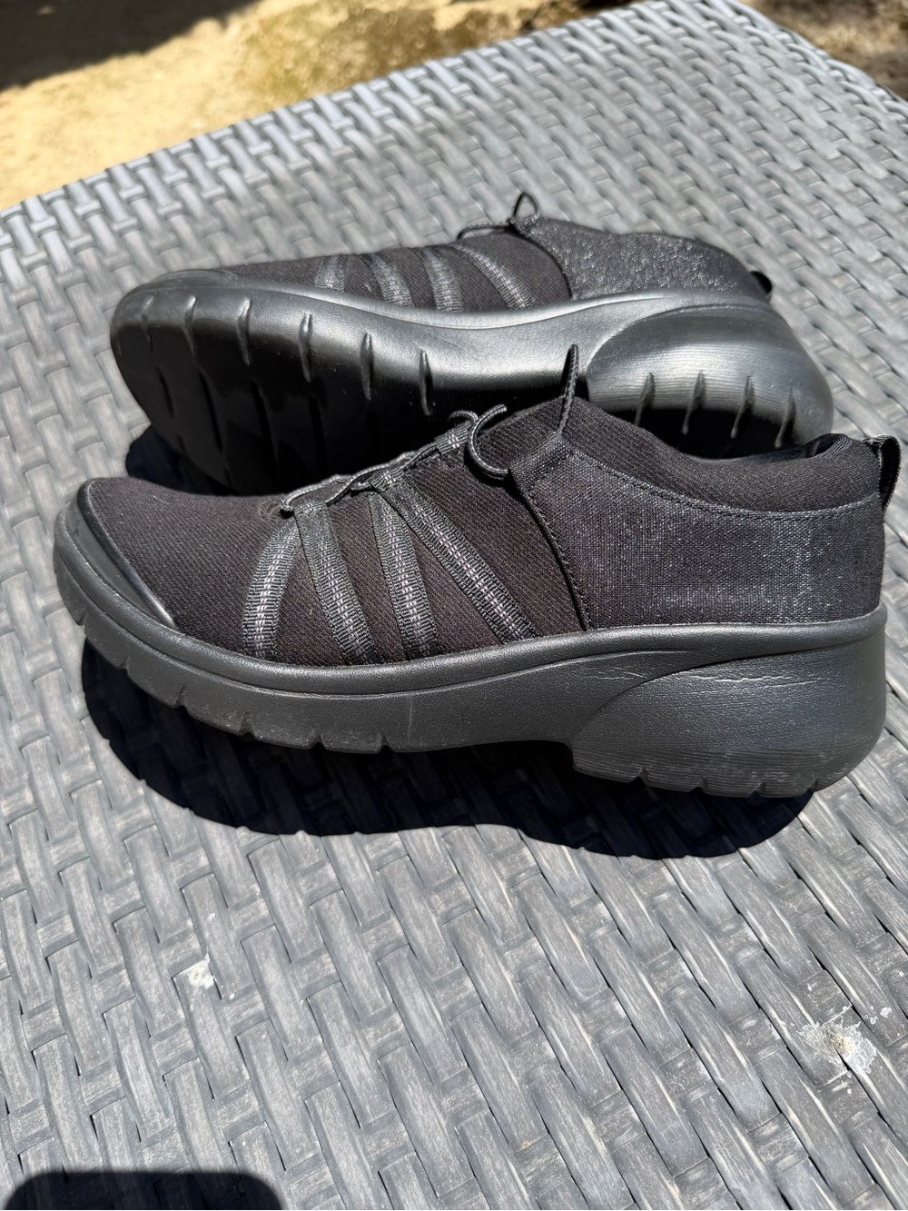 Women’s All Black Bzees shoes size 7.5